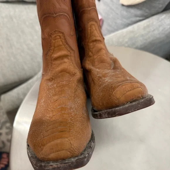 Tony Lama Brown Western Boots - Picture 5 of 11